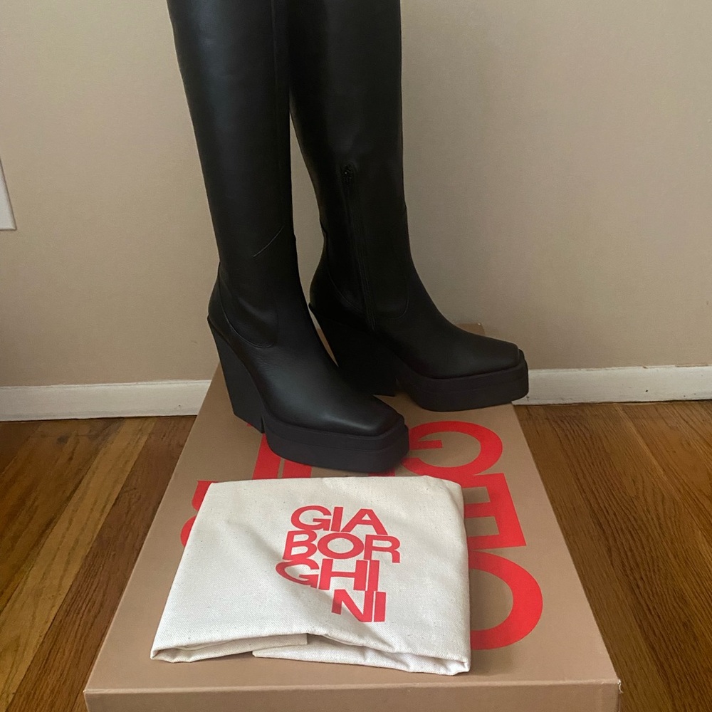 Gia Borghini Black Heeled Boots Sleek Design